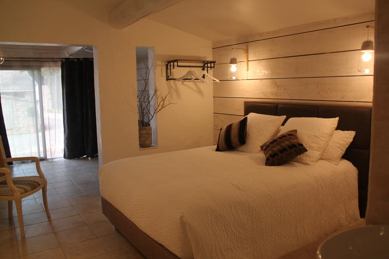 Le Hameau Fleur de Pierres Chambres d'Hôtes Murs