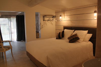 Le Hameau Fleur de Pierres Chambres d'Hôtes Murs