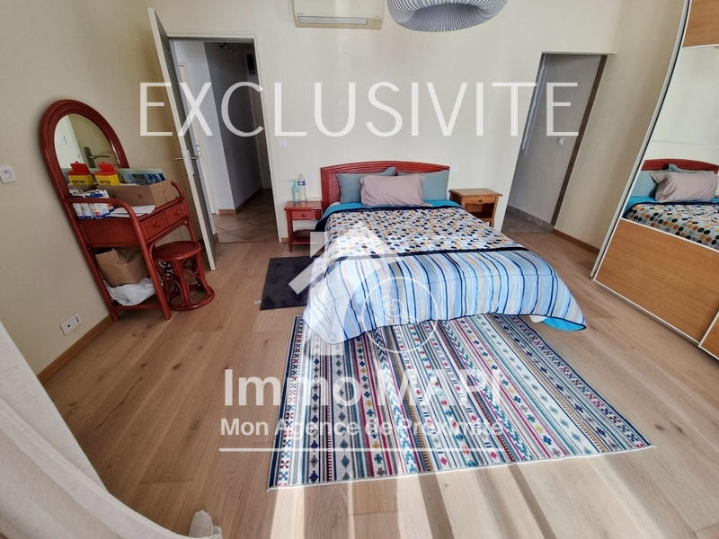 Maison - 185 m² - 5 pièces