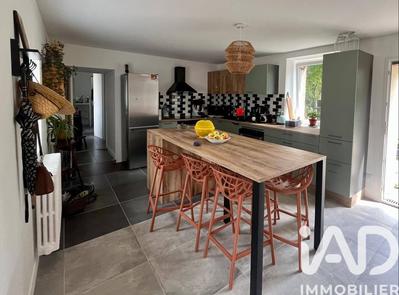 Maison - 140 m² - 7 pièces