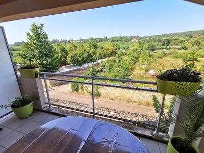 Appartement - 72 m² - 3 pièces