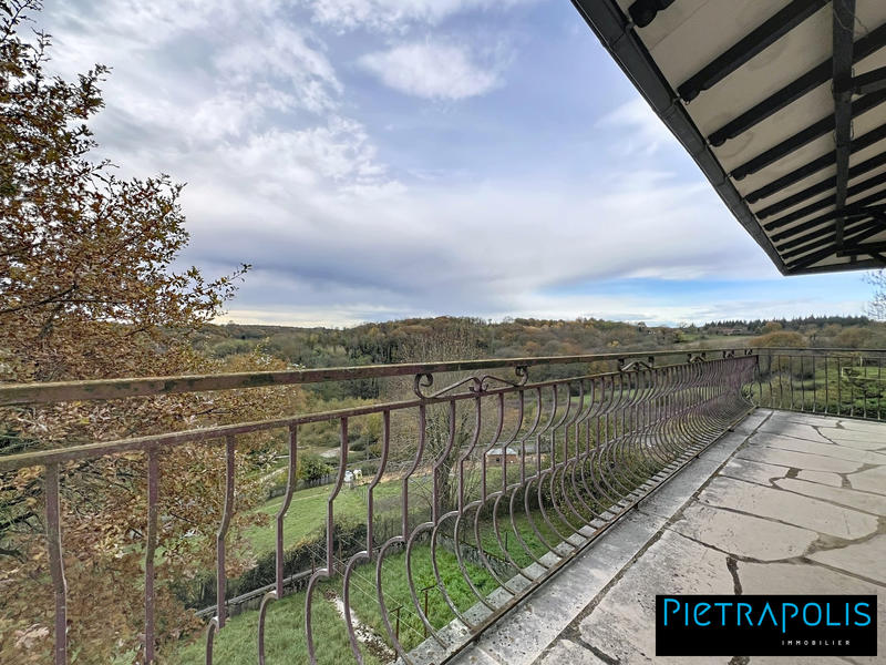 Maison - 166 m² - 5 pièces