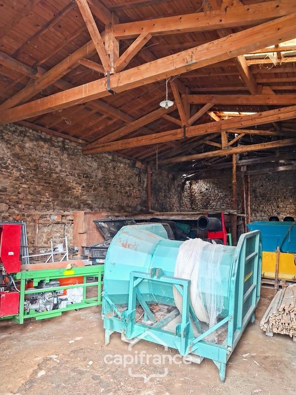 Grange - 167 m² - 1 pièce