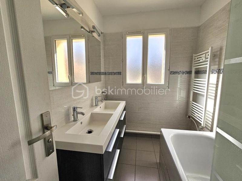 Maison - 70 m² - 4 pièces