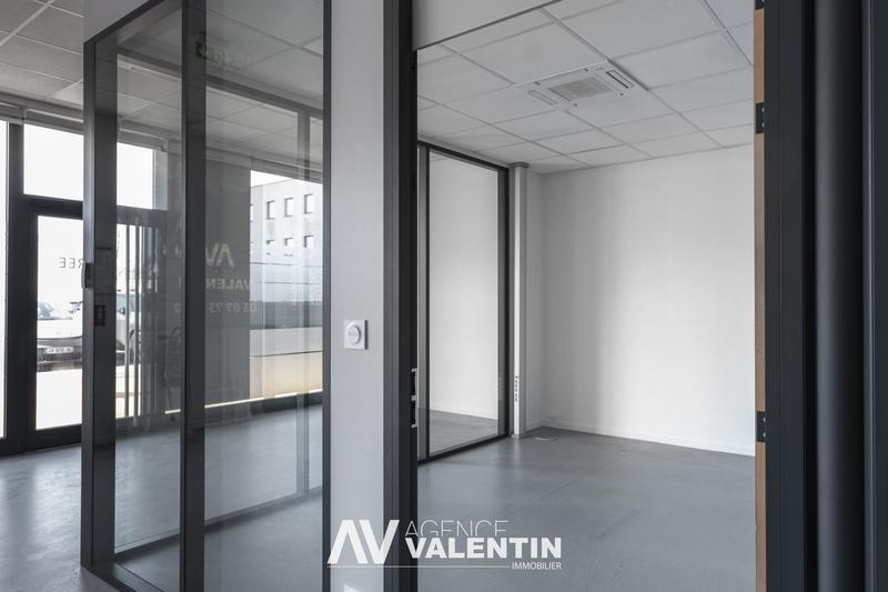 Local commercial - 215 m²