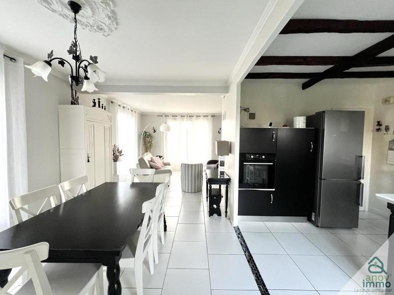 Maison - 104 m² - 5 pièces