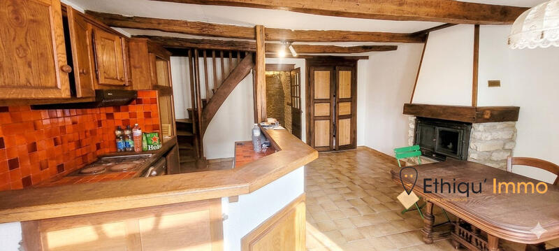 Maison - 202 m² - 6 pièces