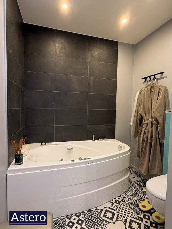 Appartement - 107 m² - 4 pièces