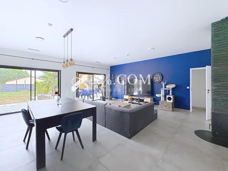 Maison - 148 m² - 6 pièces