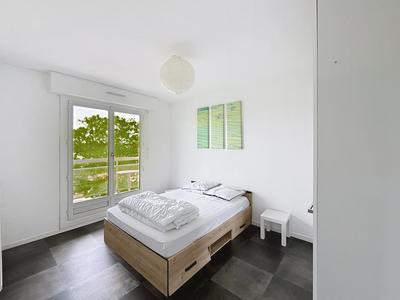 Appartement - 75 m² - 4 pièces