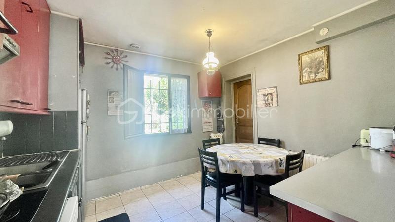 Maison traditionnelle - 97 m² - 5 pièces