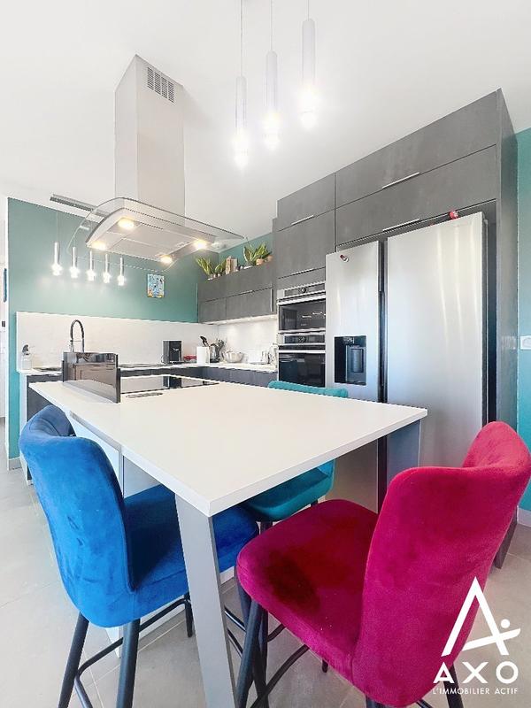 Maison - 102 m² - 4 pièces