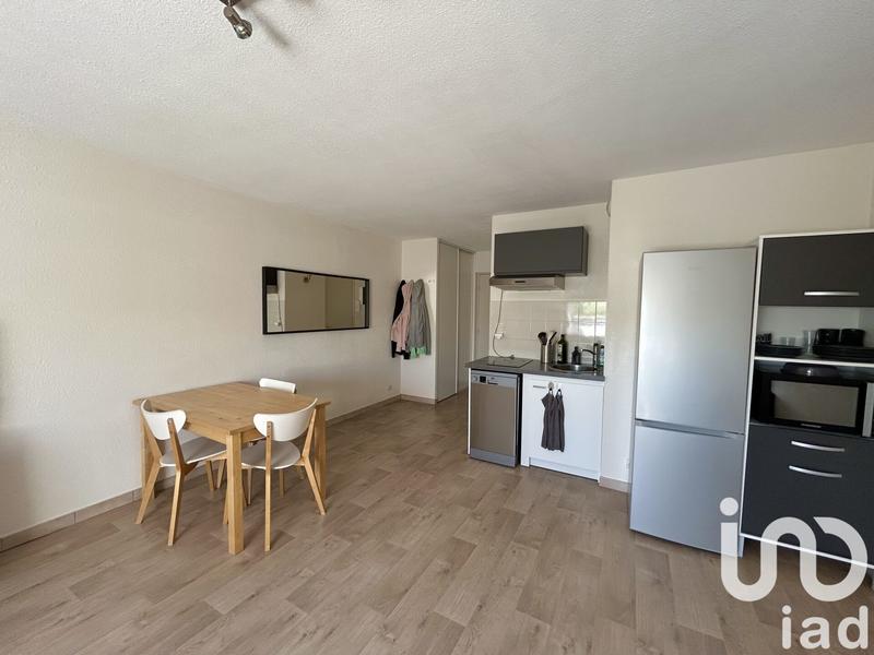 Studio - 30 m² - 1 pièce