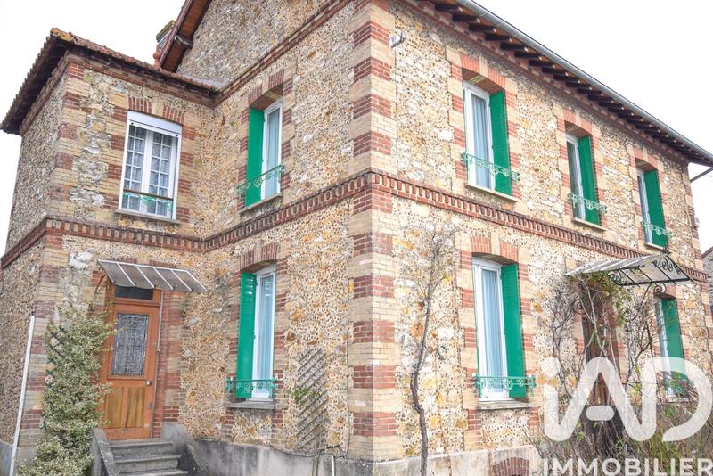 Maison - 160 m² - 7 pièces