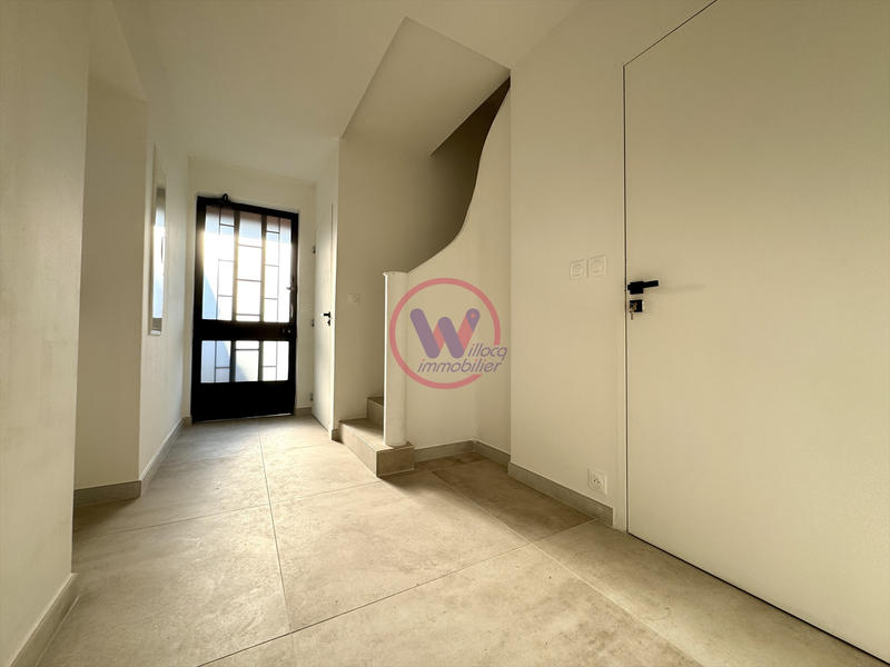 Maison - 163 m² - 10 pièces