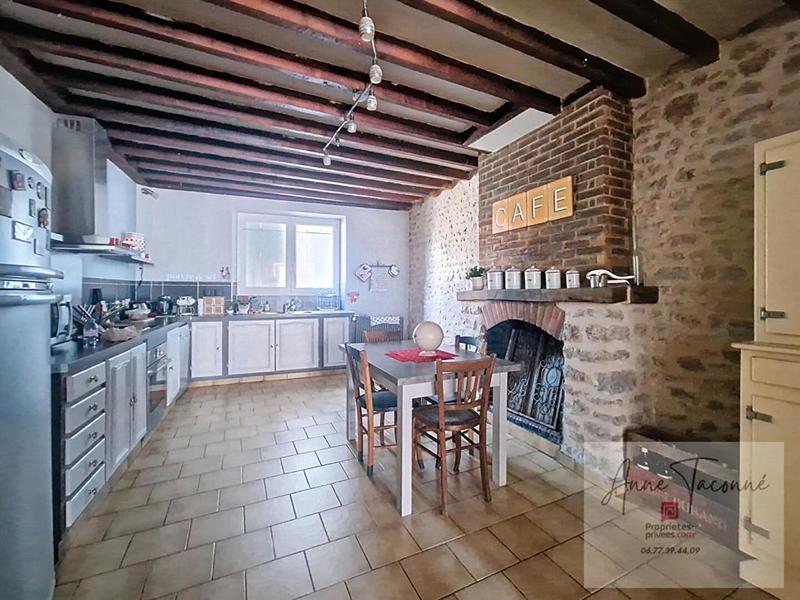 Maison - 245 m² - 7 pièces
