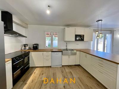 Maison - 120 m² - 5 pièces