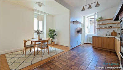 Appartement - 125 m² - 5 pièces