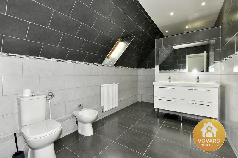 Maison - 106 m² - 6 pièces