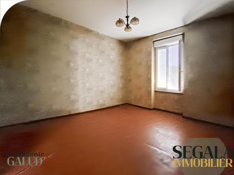 Maison - 220 m² - 8 pièces