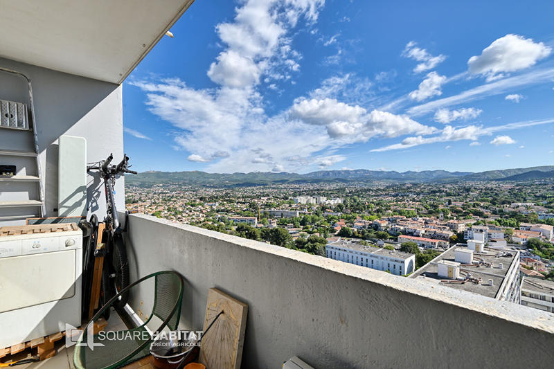 Appartement - 95 m² - 5 pièces