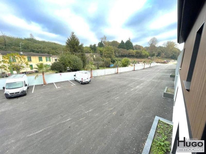 Local d'activité / Entrepôt - 14 200 m²