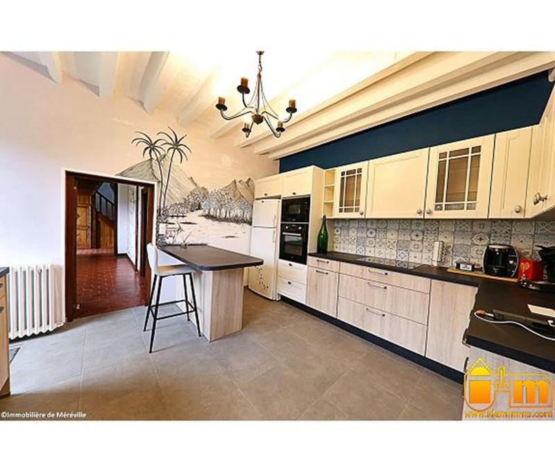 Propriété - 280 m² - 11 pièces