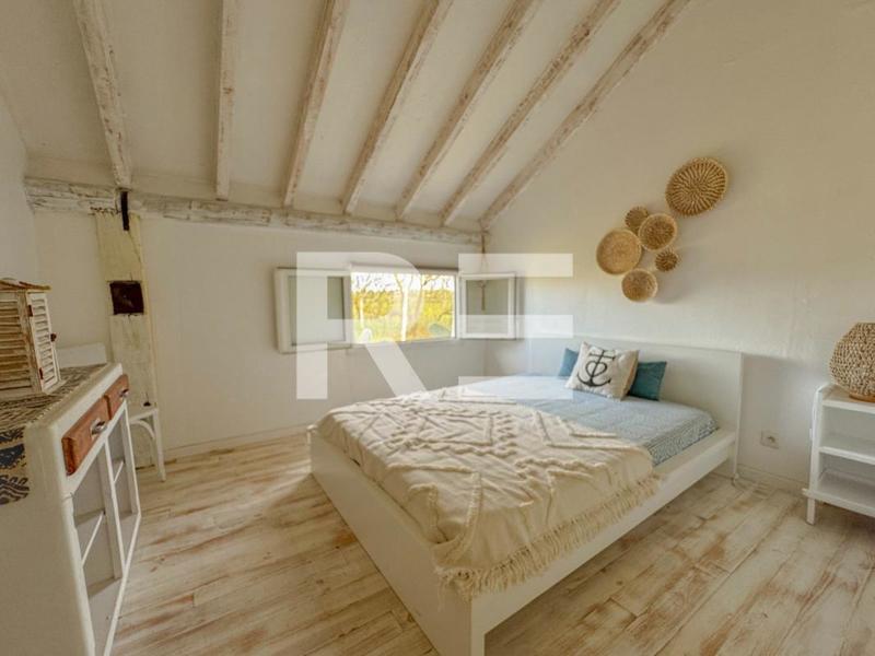 Maison - 165 m² - 9 pièces