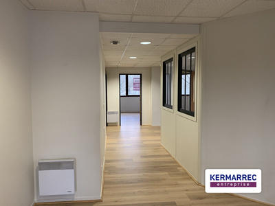 Bureau - 373 m²