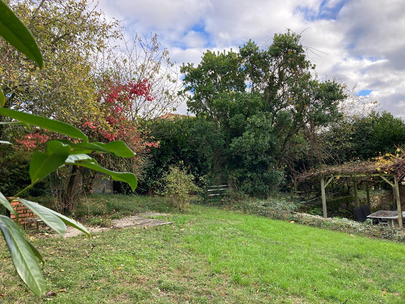 Maison - 202 m² - 8 pièces