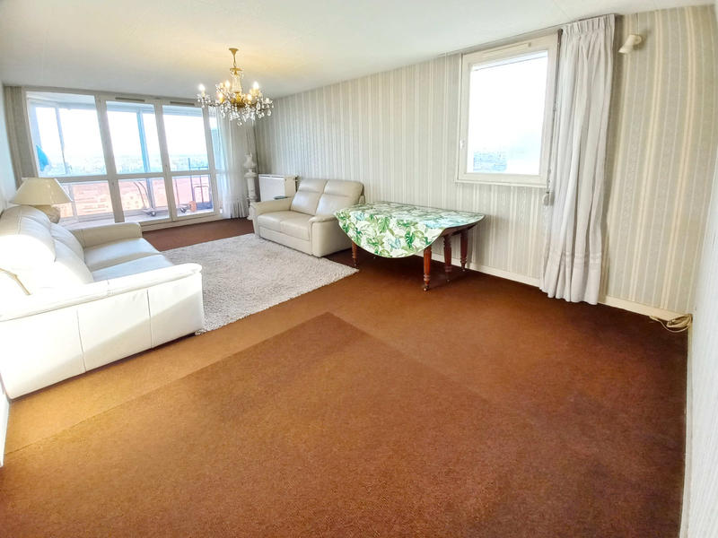 Appartement - 90 m² - 4 pièces