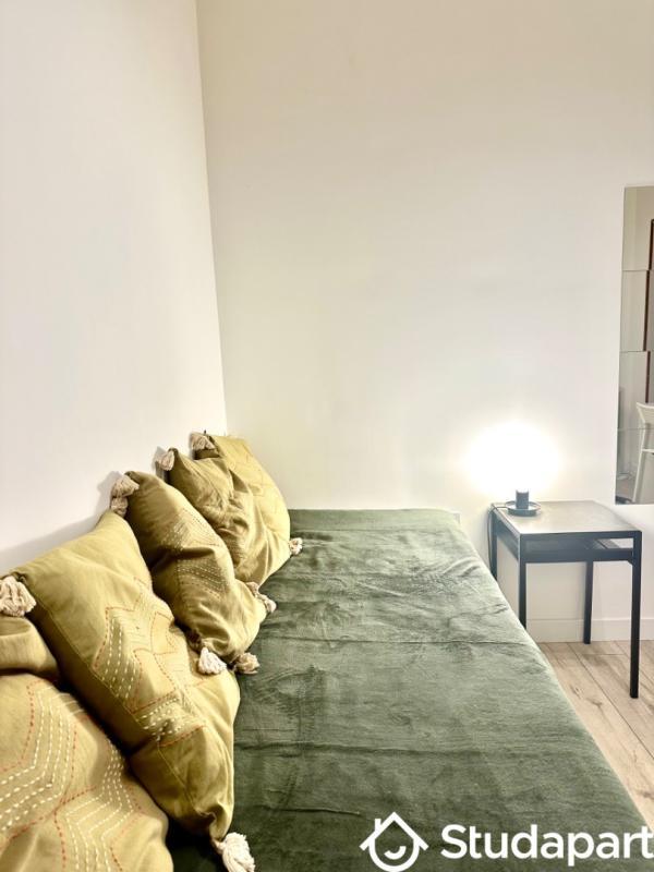 Chambre - 9 m² - 1 pièce