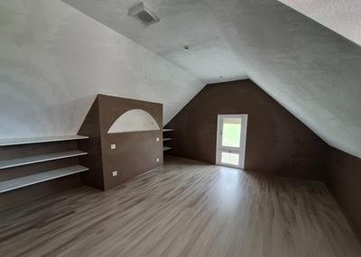 Maison - 151 m² - 6 pièces