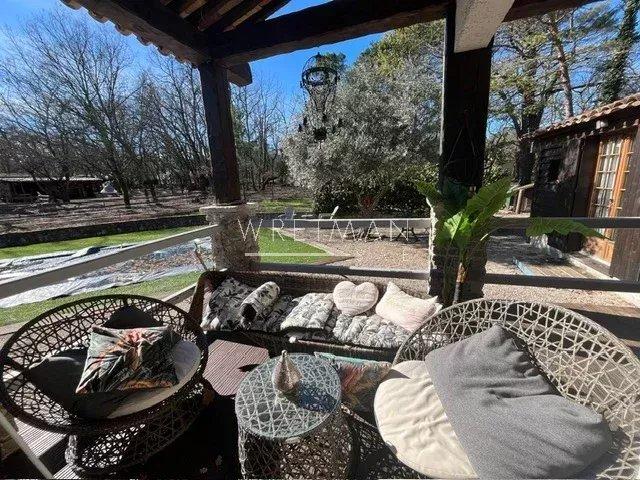 Villa - 173 m² - 6 pièces