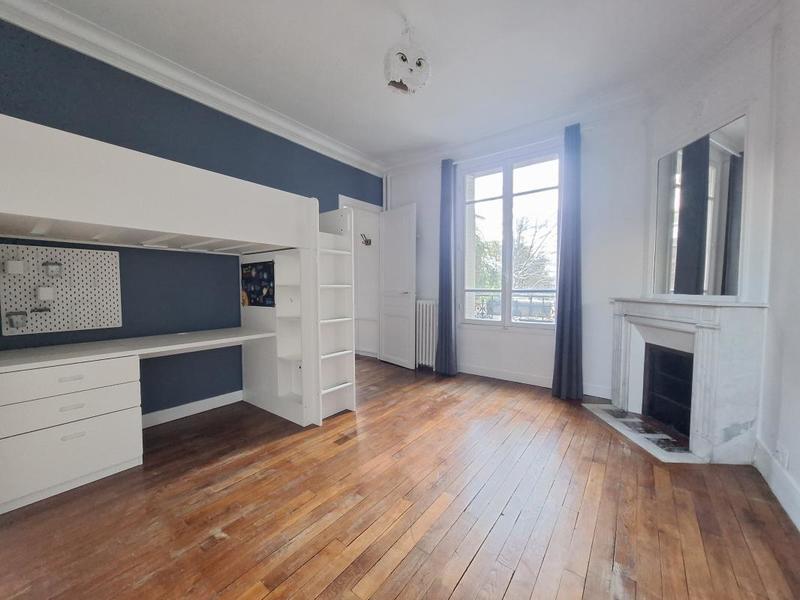 Appartement - 100 m² - 4 pièces