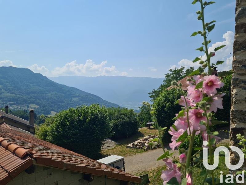 Maison de village - 189 m² - 8 pièces