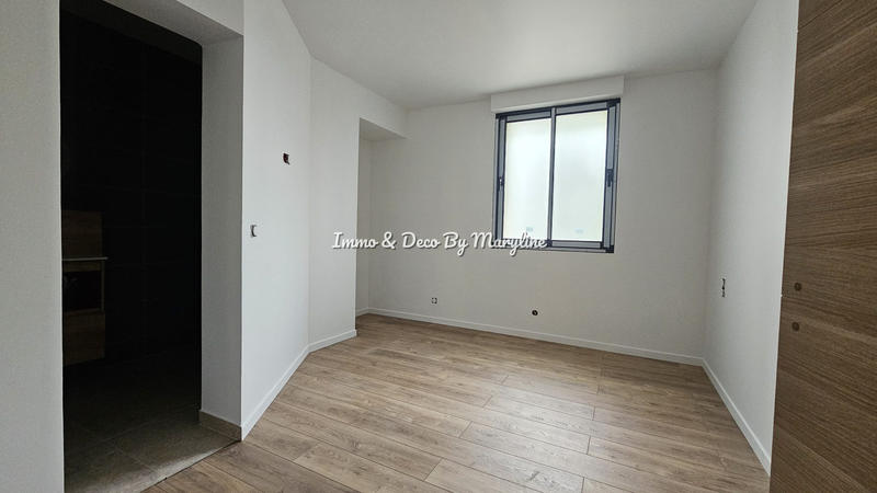 Local d'activités - 200 m² - 6 pièces