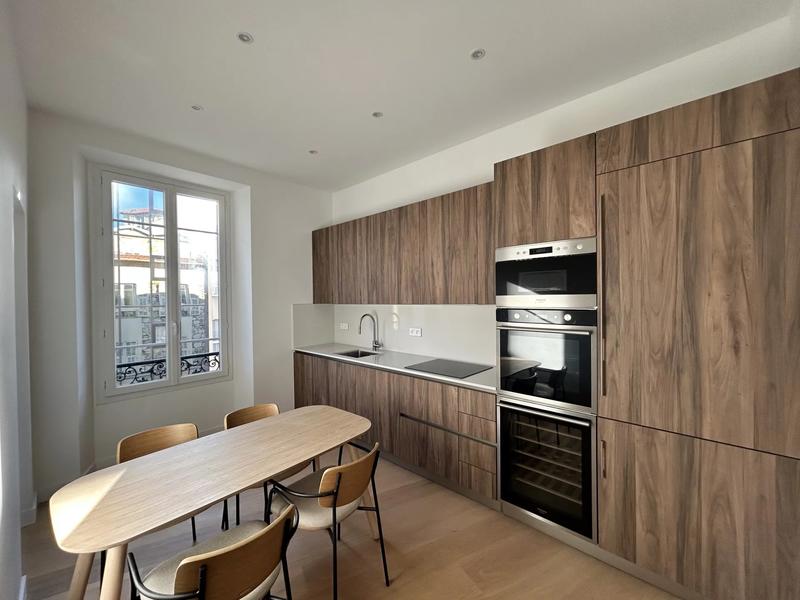 Appartement - 136 m² - 5 pièces