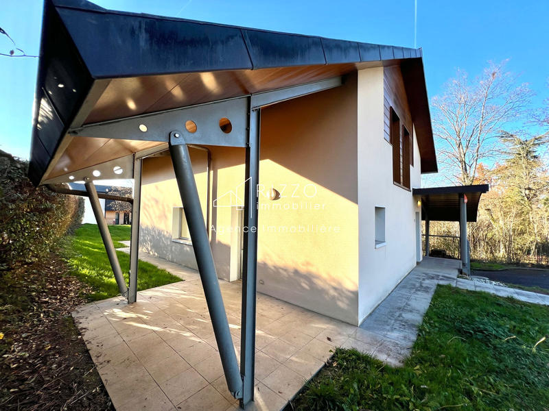 Maison - 144 m² - 5 pièces