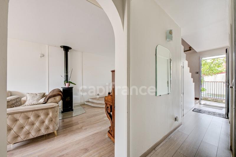 Maison - 106 m² - 5 pièces