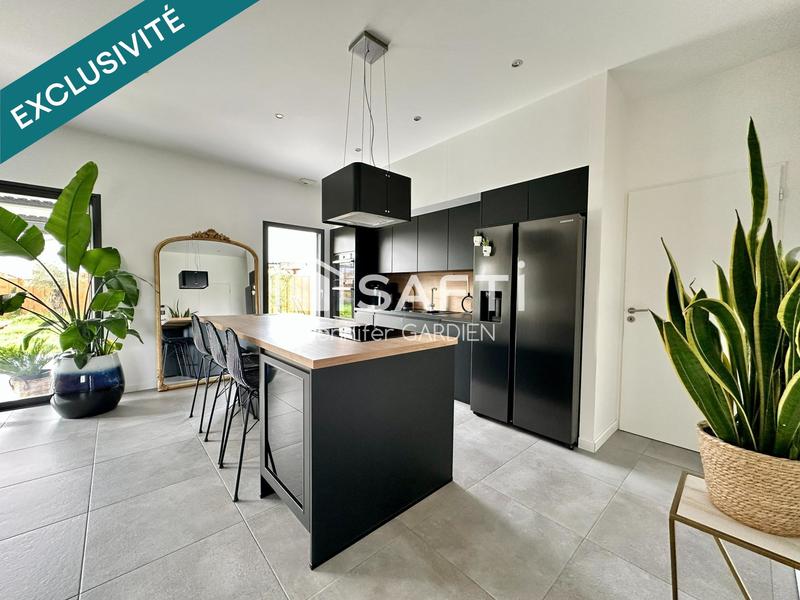 Maison - 107 m² - 5 pièces