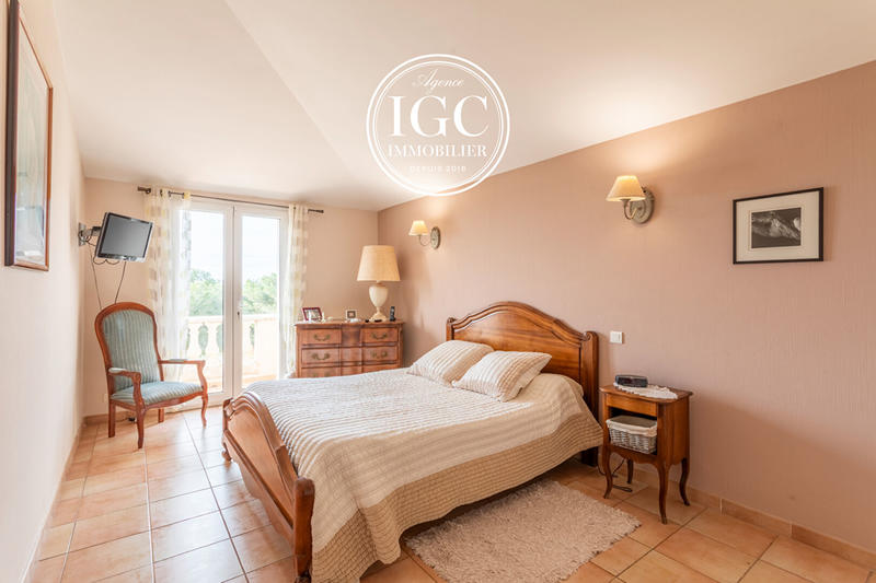 Maison - 140 m² - 4 pièces