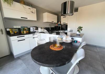 Appartement - 110 m² - 5 pièces