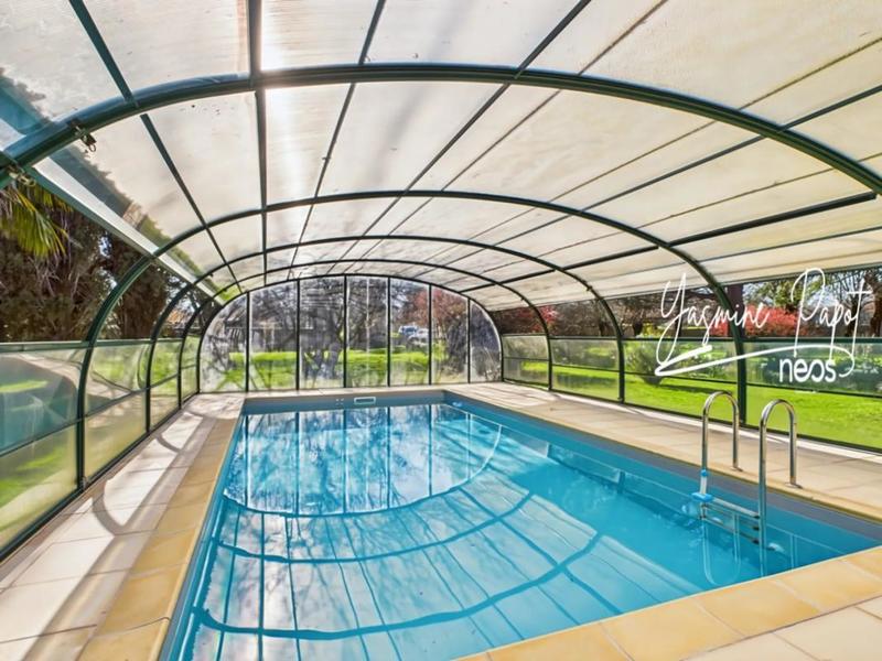 Maison de maîtres - 280 m² - 9 pièces