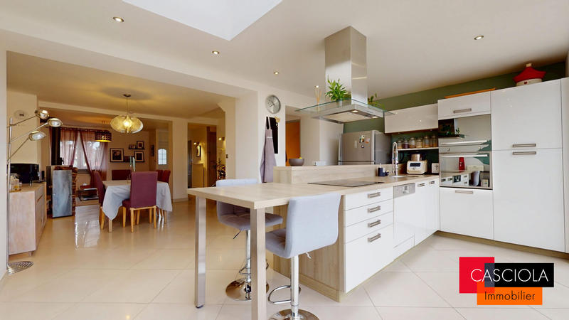 Maison - 131 m² - 6 pièces