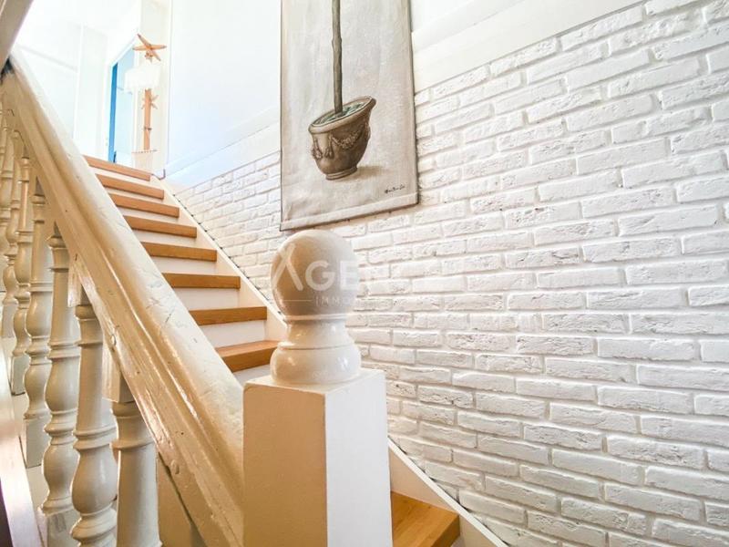 Maison - 169 m² - 5 pièces