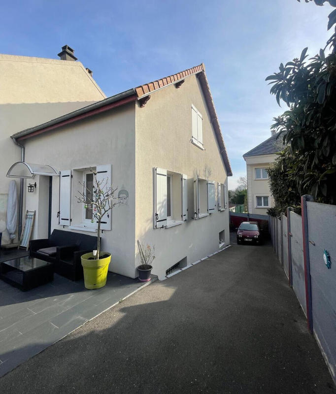 Maison - 91 m² - 4 pièces