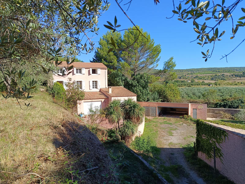 Propriété - 170 m² - 7 pièces