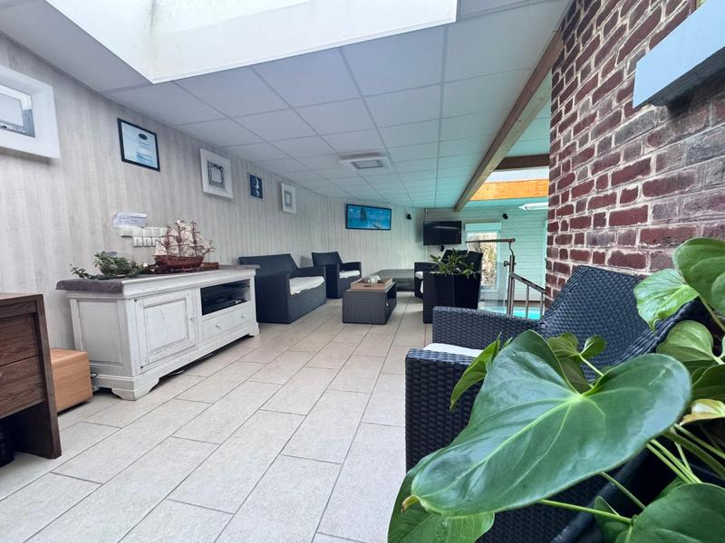 Maison - 162 m² - 7 pièces