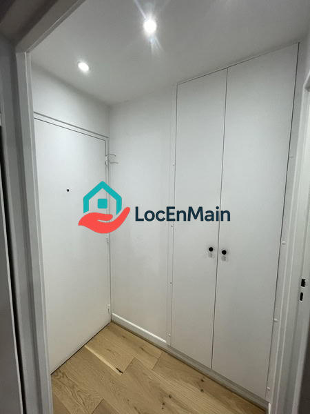 Studio - 25 m² - 1 pièce